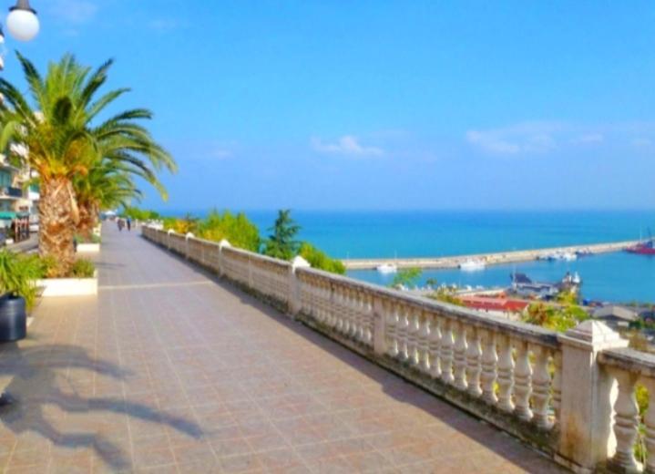 Abruzzo Holiday Ortona Esterno foto